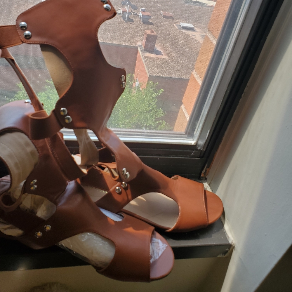 Brand new tan sandals